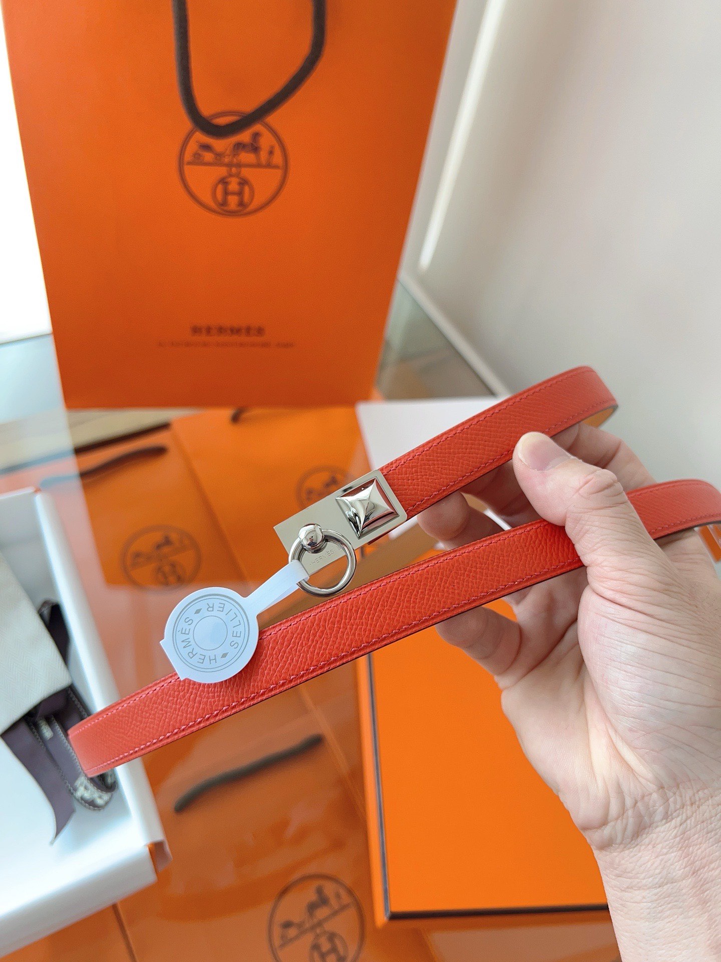  全新工艺半手工Rivale 18腰带颜色有黑色/金色/大象灰/奶油白/饼干色…原厂EPSOM皮。