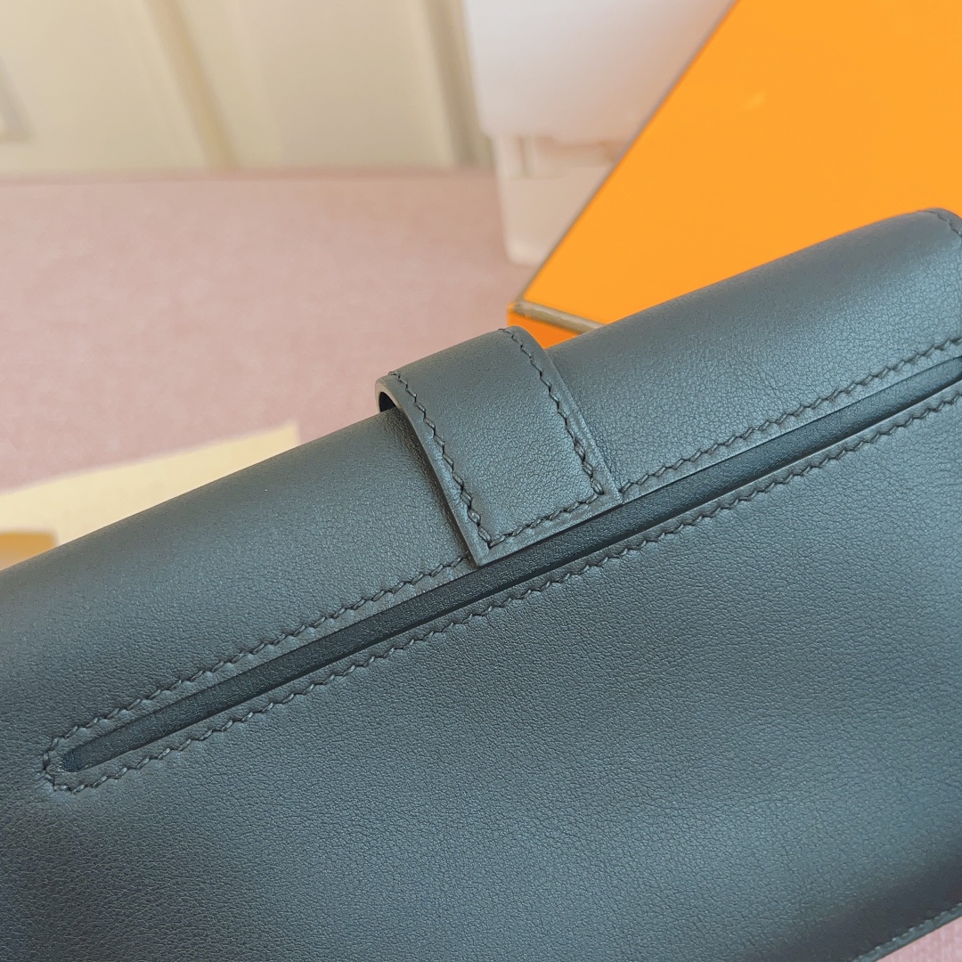  全新爱马仕 Hermes Elan Pocket 24 belt 秋冬新款小腰包，Swift小牛皮腰带