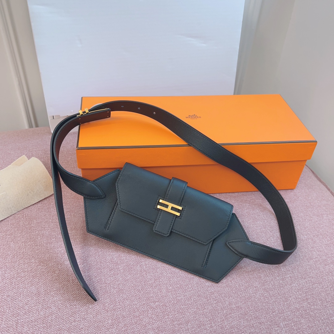 全新爱马仕 Hermes Elan Pocket 24 belt 秋冬新款小腰包，Swift小牛皮腰带