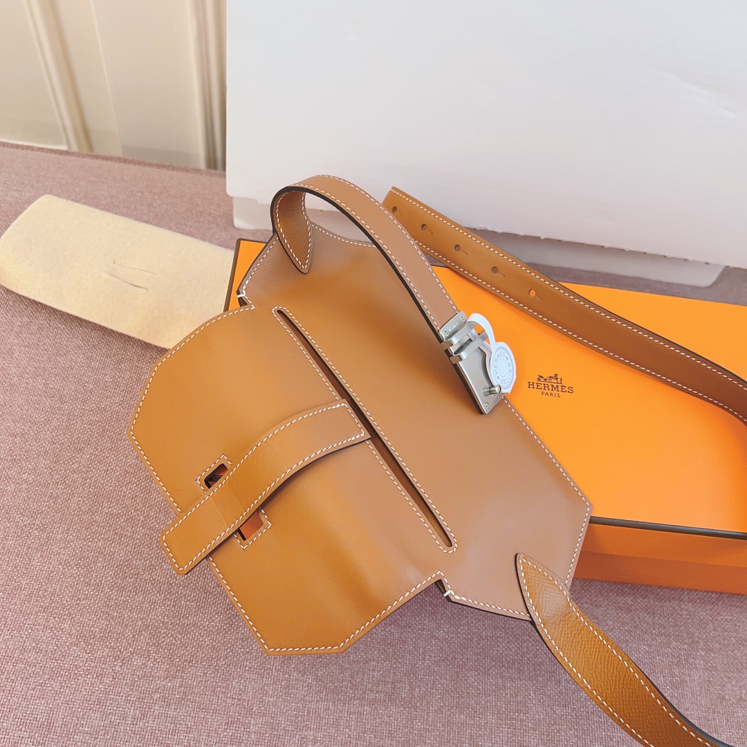  全新爱马仕 Hermes Elan Pocket 24 belt 秋冬新款小腰包，Swift小牛皮腰带