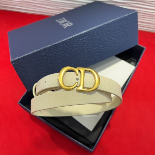 Dior Saddle Belt: Elegant Leather Belt with CD Buckle, 2.0cm Width