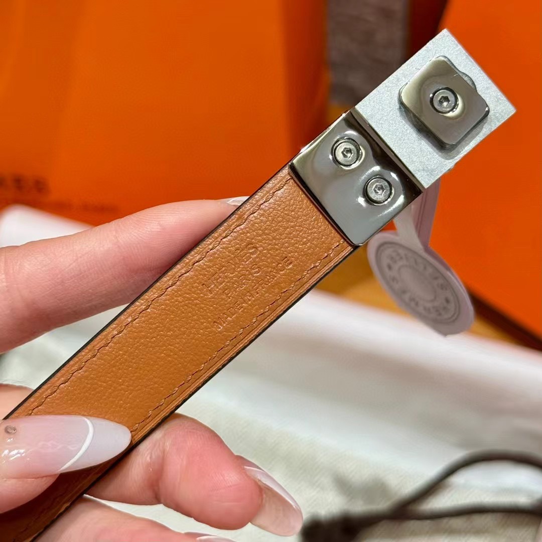 Hermès Kelly Epsom Leather Belt with Gold-Plated Buckle, Adjustable 8 i1746632411 1767 6
