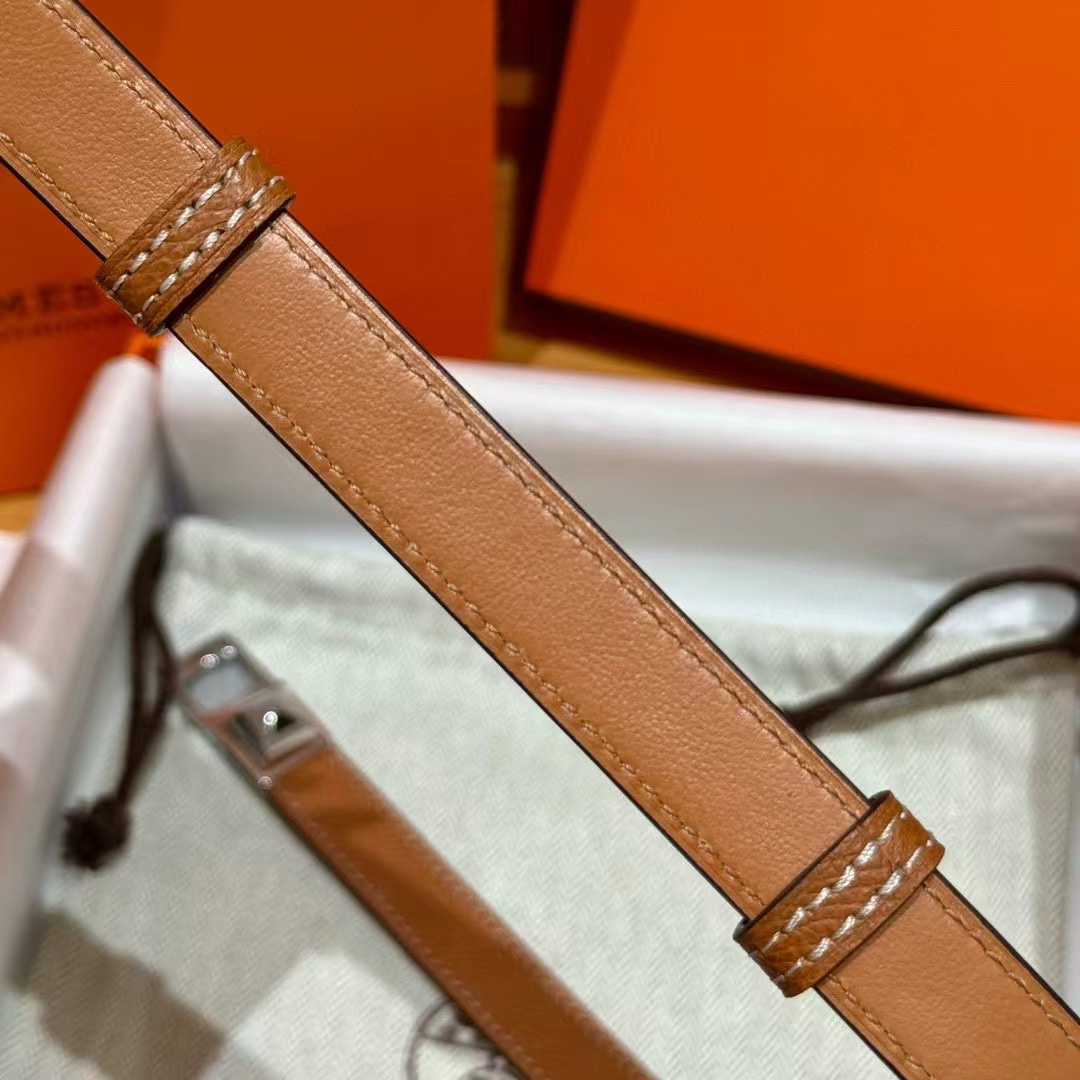 Hermès Kelly/CDC Women's Belt: Adjustable Epsom Leather with Gold-Plated Buckle 9 i1746632472 2592 2