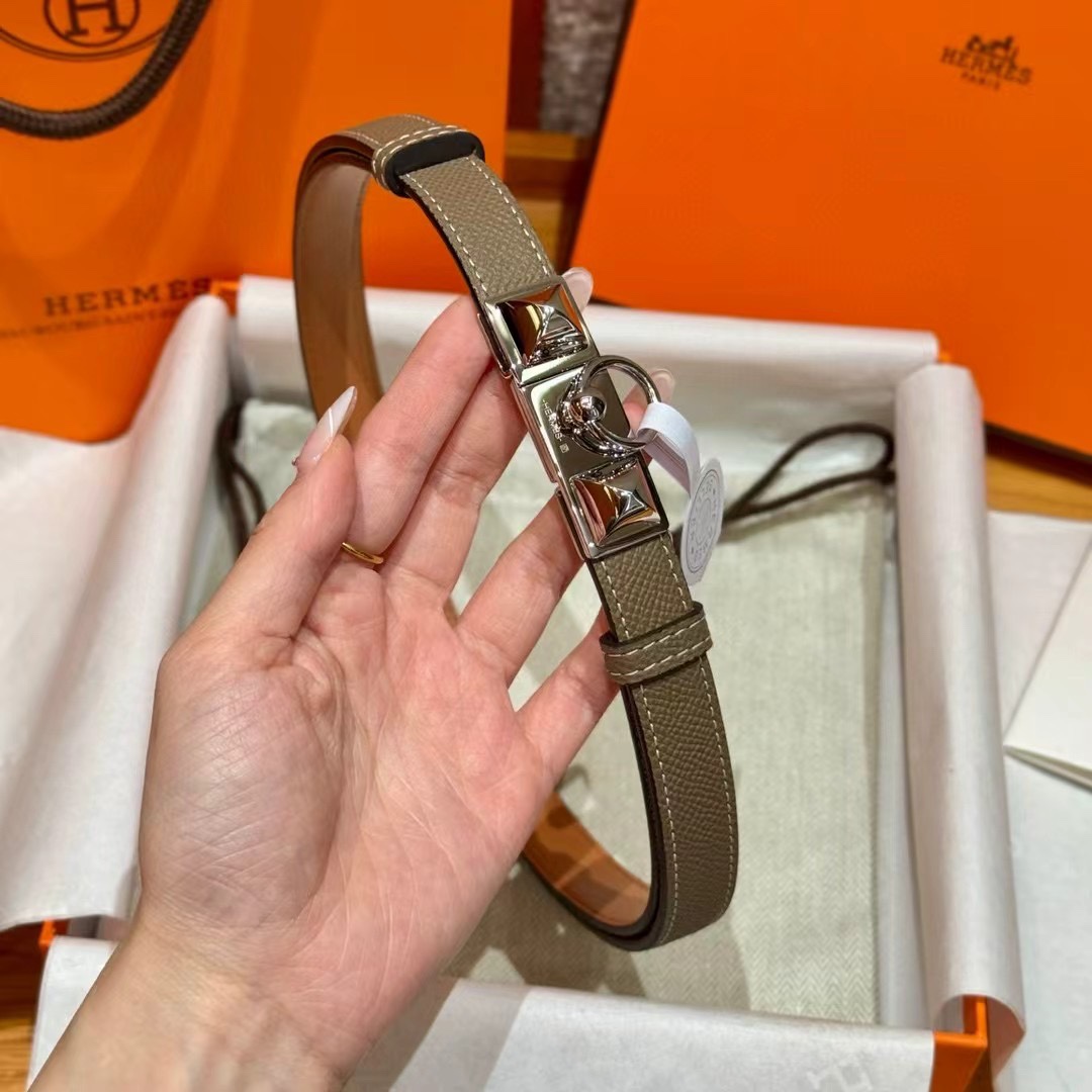 Hermes Women's Kelly Belt - Epsom Leather with Gold-Plated Buckle 3 i1746632505 1250 0