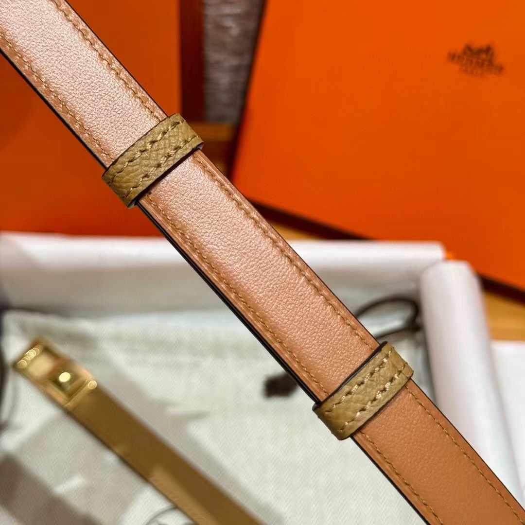 Hermès Kelly CDC Belt - Epsom Leather, Gold Hardware, Adjustable Fit 6 i1746632591 4638 1
