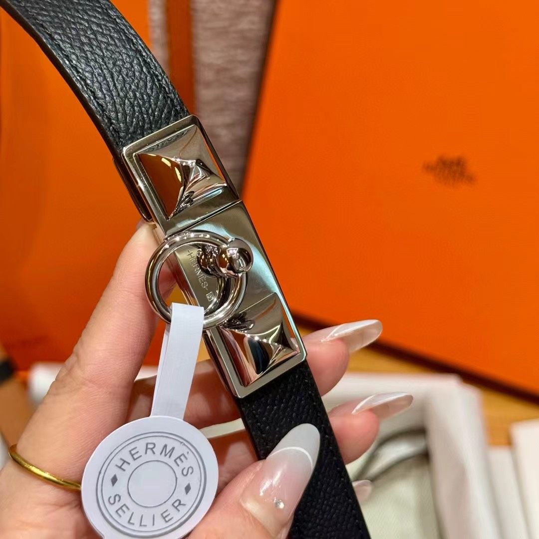 Hermès Women's Kelly CDC Belt - Adjustable Epsom Leather with Gold Hardware 6 i1746632655 5537 6
