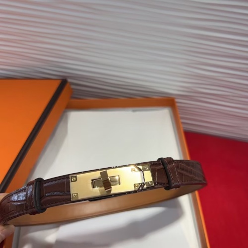 Kelly Crocodile-Embossed Leather Belt with Gold Buckle 1 Kelly Crocodile-Embossed Leather Belt with Gold Buckle