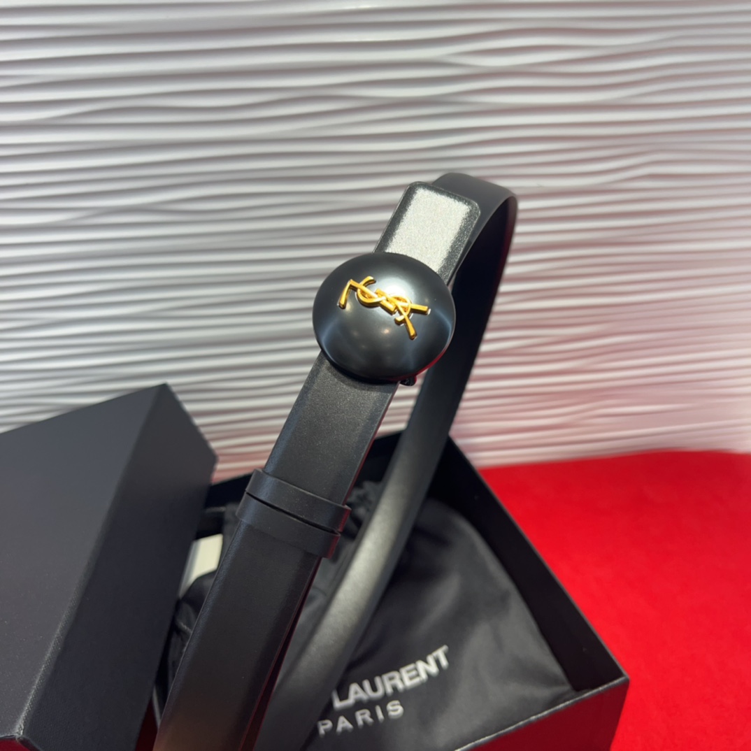  开春秀款Saint Laurent 圣罗兰女士腰带皮带 原厂真金电渡扣头，意大利原厂皮，2.5Cm双面