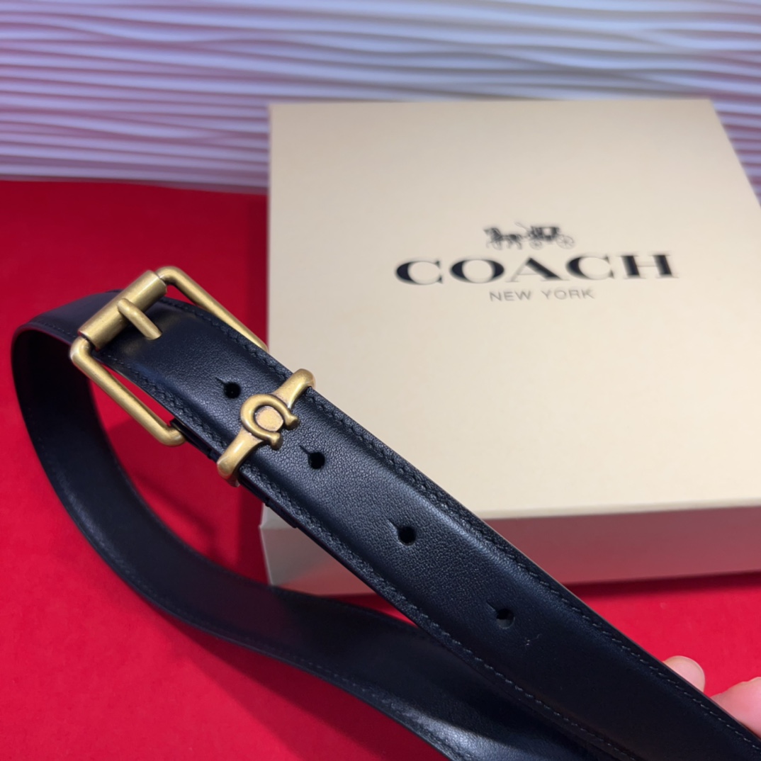 百搭扣 独特风格设计 柔软胎小牛皮 众多网红推荐