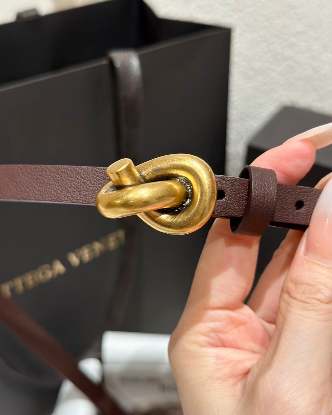 Bottega Veneta Knot Leather Belt - Stylish Knot Buckle, Premium Quality