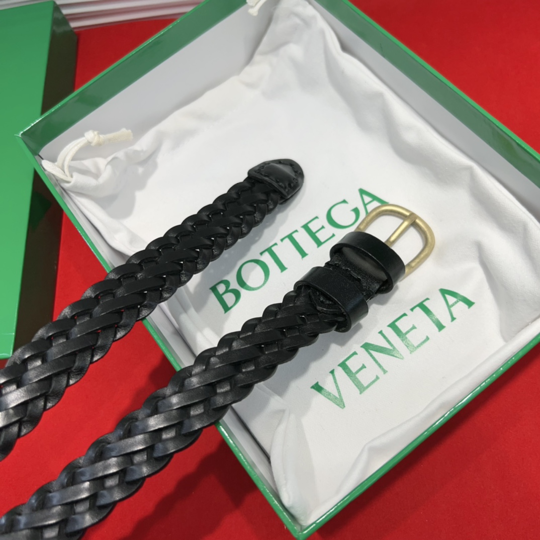 春秋经典腰带款质感十足 2.5Cm