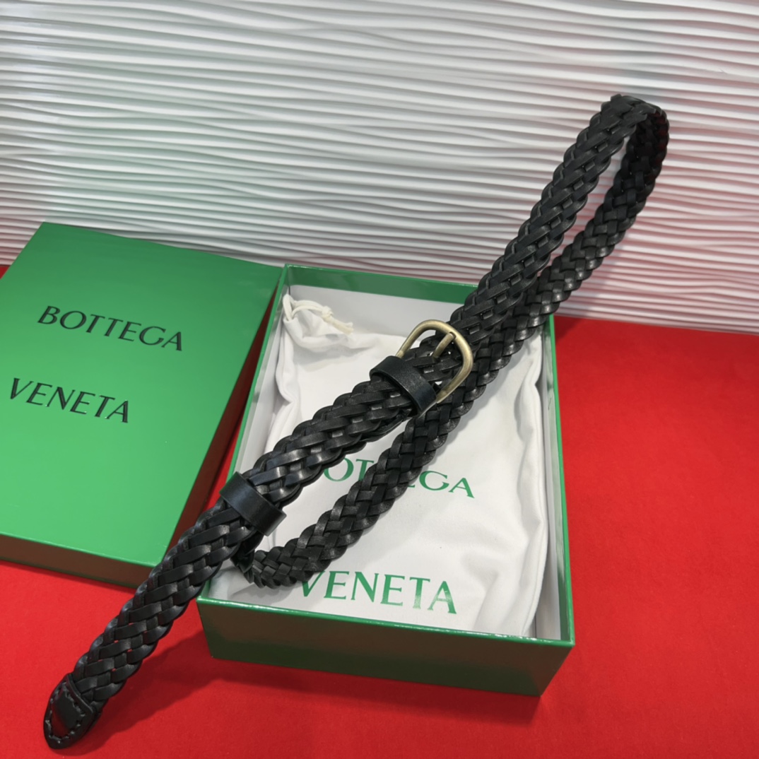 春秋经典腰带款质感十足 2.5Cm