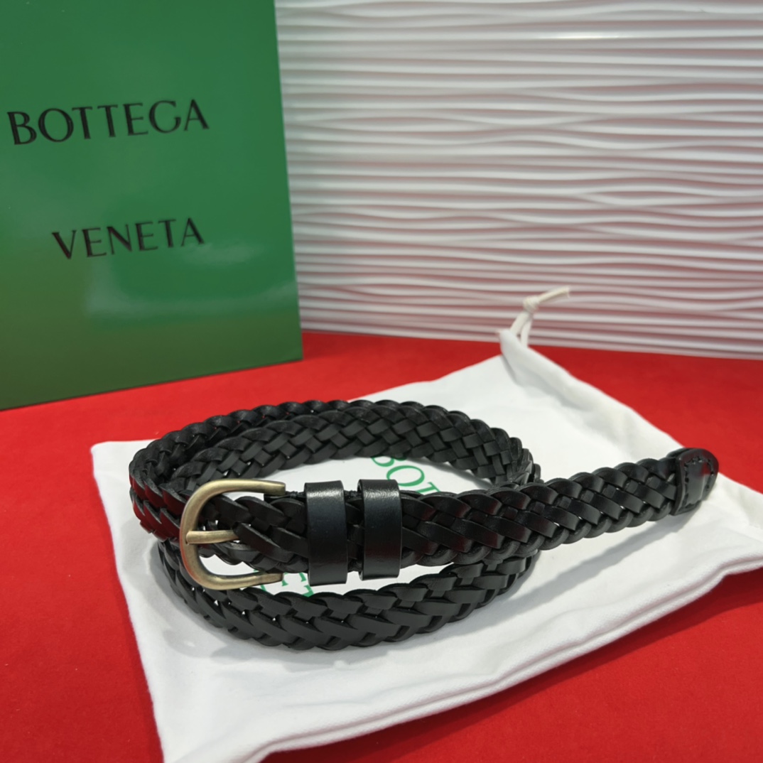 春秋经典腰带款质感十足 2.5Cm