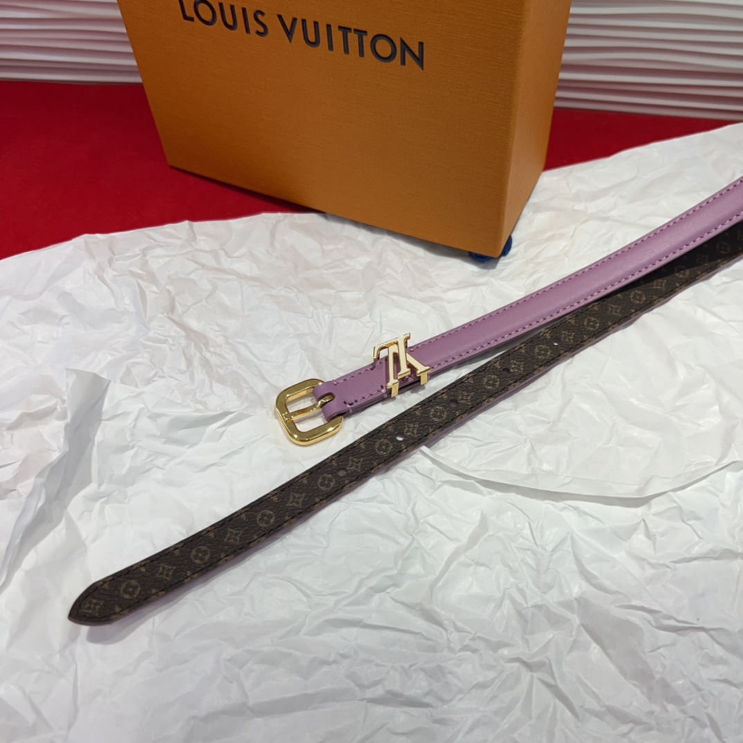 驴家 *｜女士妖带 上新啦～适合各种穿搭黑色：百搭之王 冷色暖色都能驾驭米色：春夏必备 清新又百搭扣头设