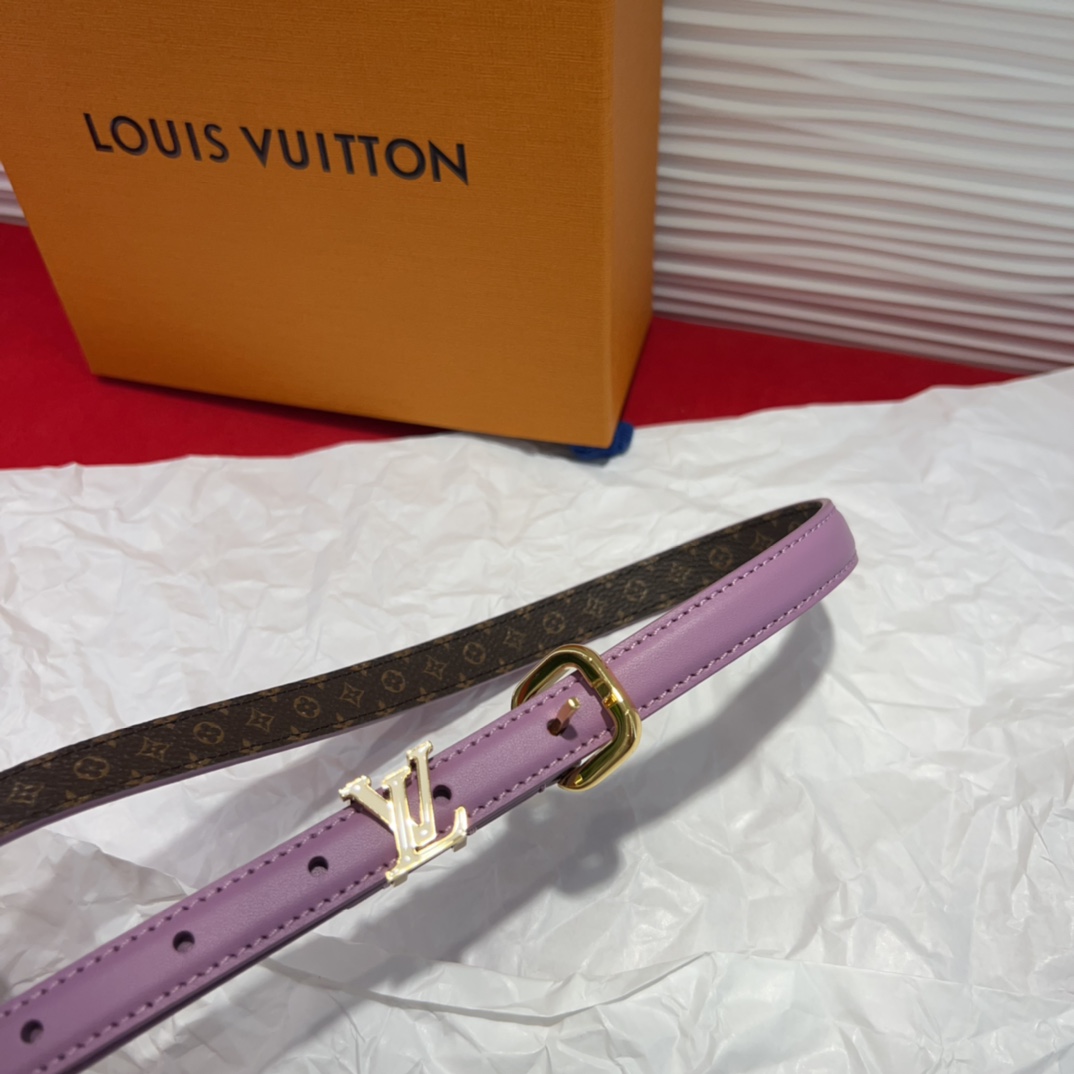 驴家 *｜女士妖带 上新啦～适合各种穿搭黑色：百搭之王 冷色暖色都能驾驭米色：春夏必备 清新又百搭扣头设