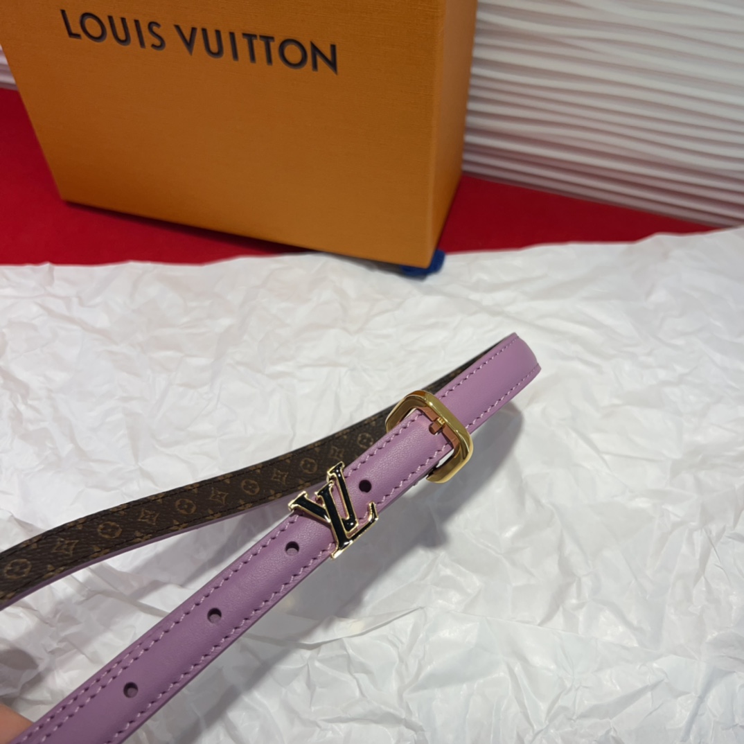 驴家 *｜女士妖带 上新啦～适合各种穿搭黑色：百搭之王 冷色暖色都能驾驭米色：春夏必备 清新又百搭扣头设