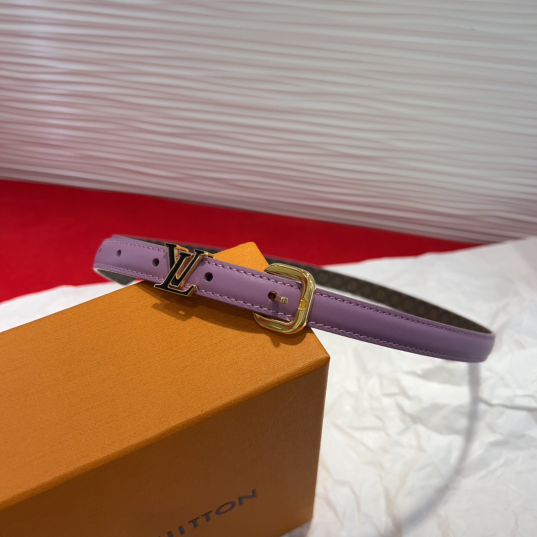 驴家 *｜女士妖带 上新啦～适合各种穿搭黑色：百搭之王 冷色暖色都能驾驭米色：春夏必备 清新又百搭扣头设