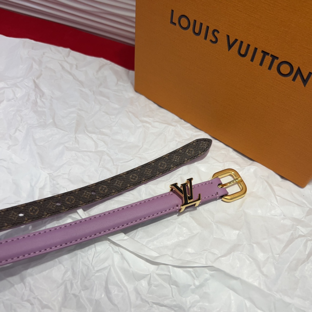 驴家 *｜女士妖带 上新啦～适合各种穿搭黑色：百搭之王 冷色暖色都能驾驭米色：春夏必备 清新又百搭扣头设