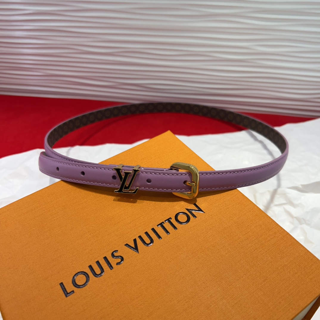 驴家 *｜女士妖带 上新啦～适合各种穿搭黑色：百搭之王 冷色暖色都能驾驭米色：春夏必备 清新又百搭扣头设