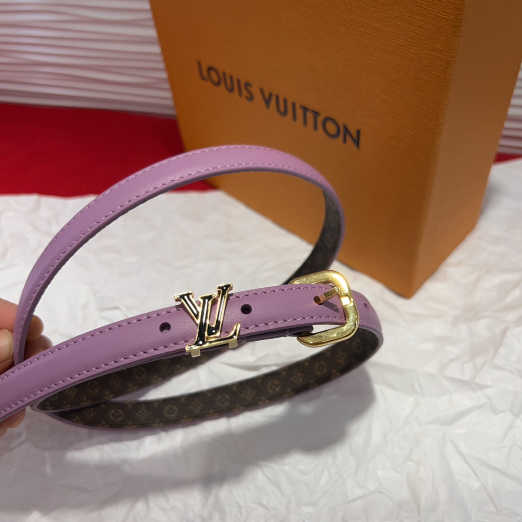 驴家 *｜女士妖带 上新啦～适合各种穿搭黑色：百搭之王 冷色暖色都能驾驭米色：春夏必备 清新又百搭扣头设