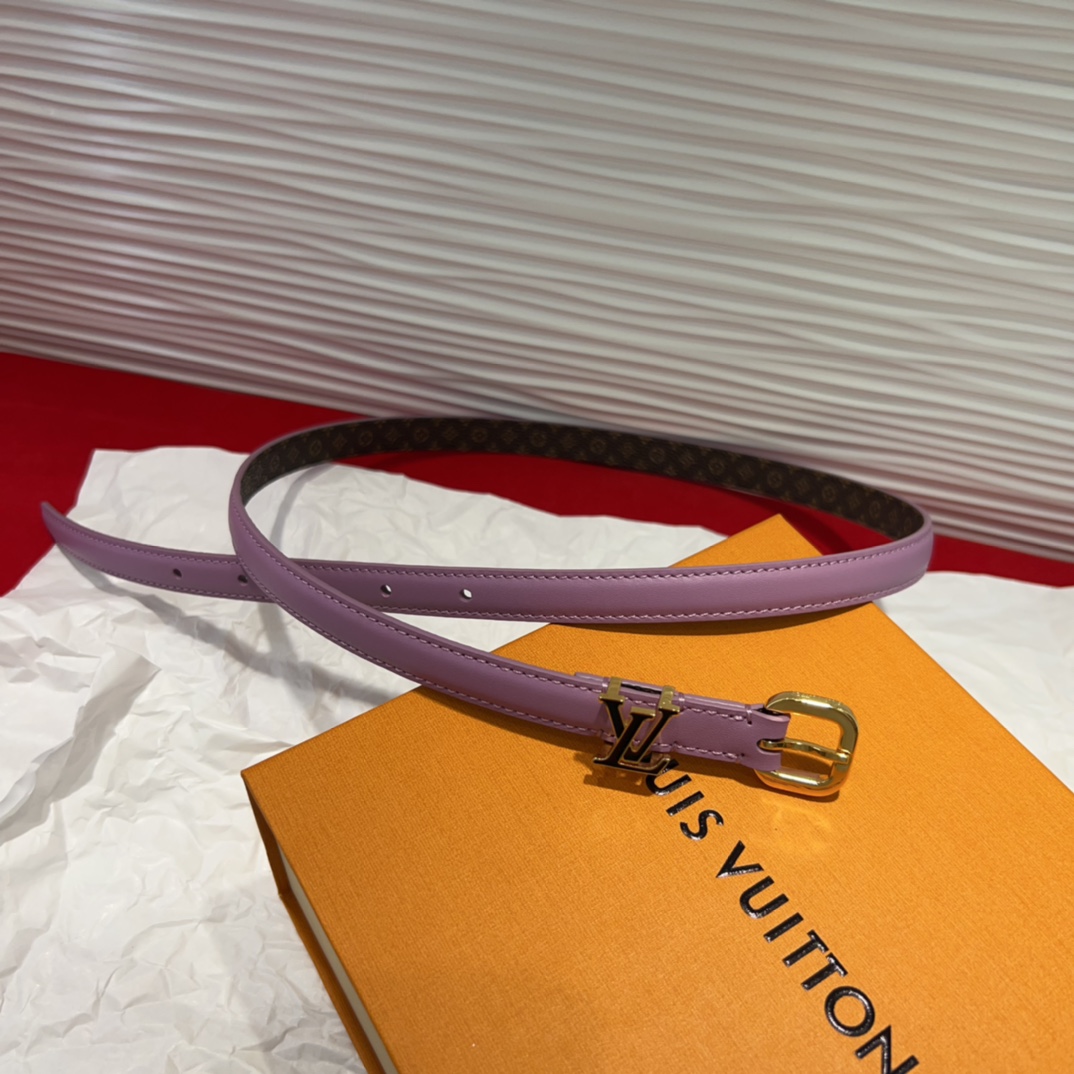 驴家 *｜女士妖带 上新啦～适合各种穿搭黑色：百搭之王 冷色暖色都能驾驭米色：春夏必备 清新又百搭扣头设