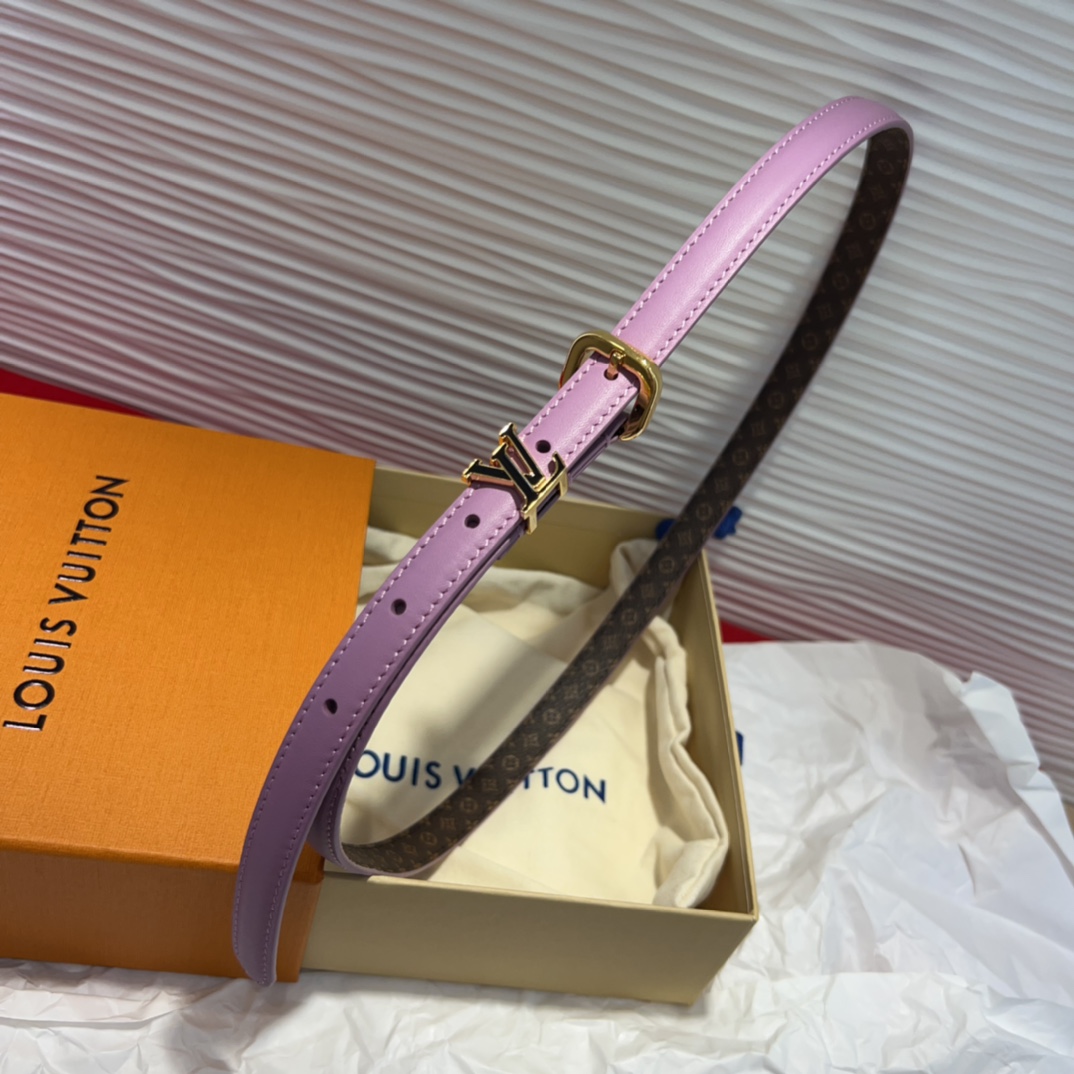 驴家 *｜女士妖带 上新啦～适合各种穿搭黑色：百搭之王 冷色暖色都能驾驭米色：春夏必备 清新又百搭扣头设