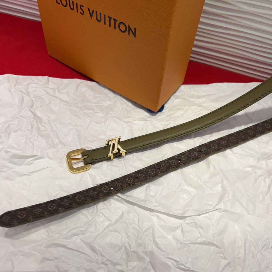 驴家 *｜女士妖带 上新啦～适合各种穿搭黑色：百搭之王 冷色暖色都能驾驭米色：春夏必备 清新又百搭扣头设