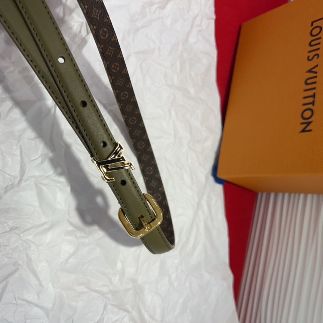 驴家 *｜女士妖带 上新啦～适合各种穿搭黑色：百搭之王 冷色暖色都能驾驭米色：春夏必备 清新又百搭扣头设