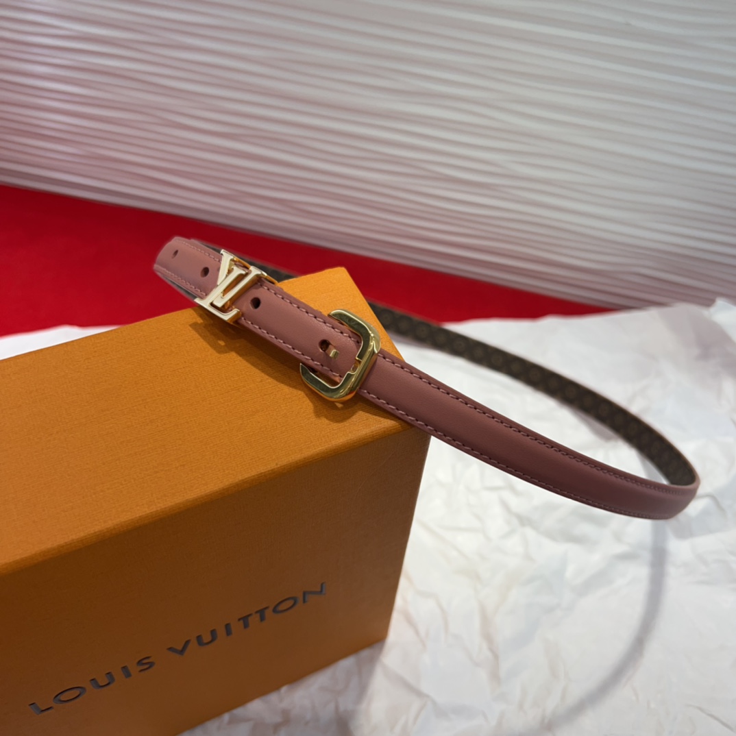 驴家 *｜女士妖带 上新啦～适合各种穿搭黑色：百搭之王 冷色暖色都能驾驭米色：春夏必备 清新又百搭扣头设