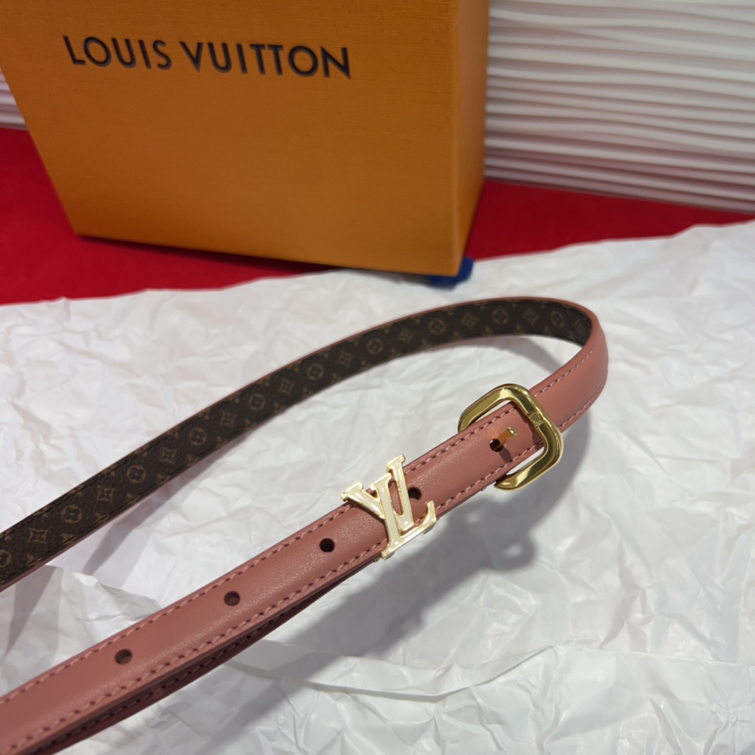 驴家 *｜女士妖带 上新啦～适合各种穿搭黑色：百搭之王 冷色暖色都能驾驭米色：春夏必备 清新又百搭扣头设