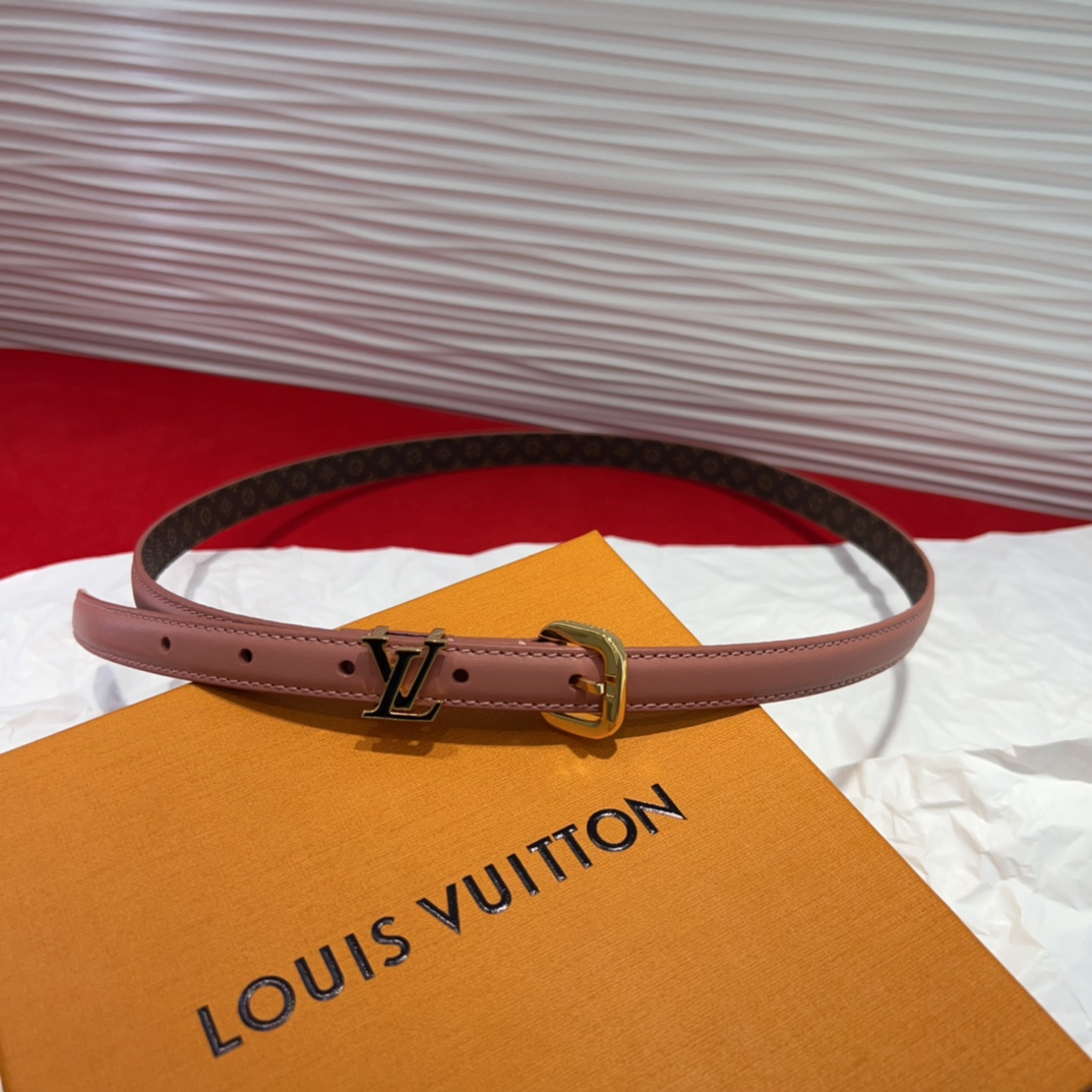 驴家 *｜女士妖带 上新啦～适合各种穿搭黑色：百搭之王 冷色暖色都能驾驭米色：春夏必备 清新又百搭扣头设