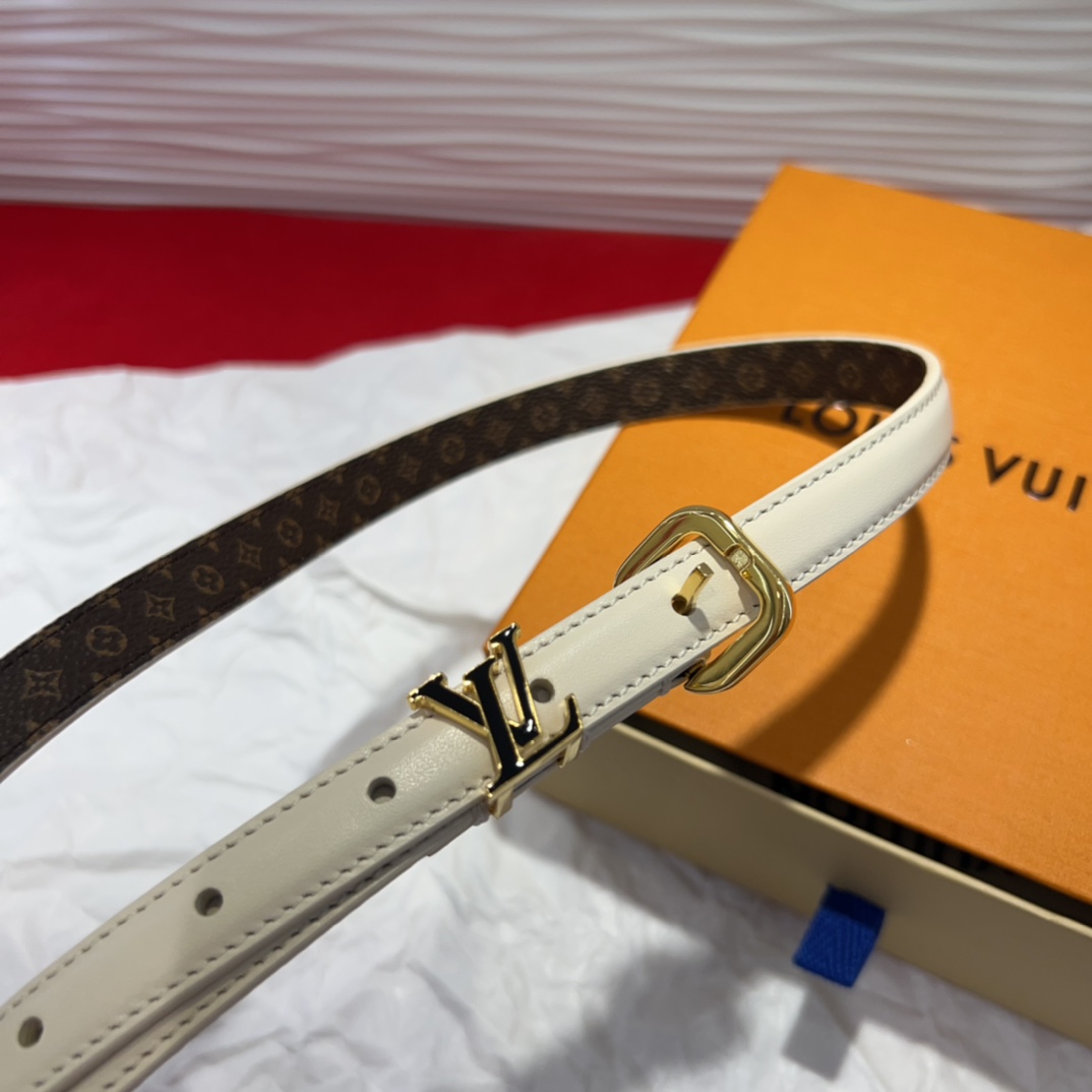 驴家 *｜女士妖带 上新啦～适合各种穿搭黑色：百搭之王 冷色暖色都能驾驭米色：春夏必备 清新又百搭扣头设