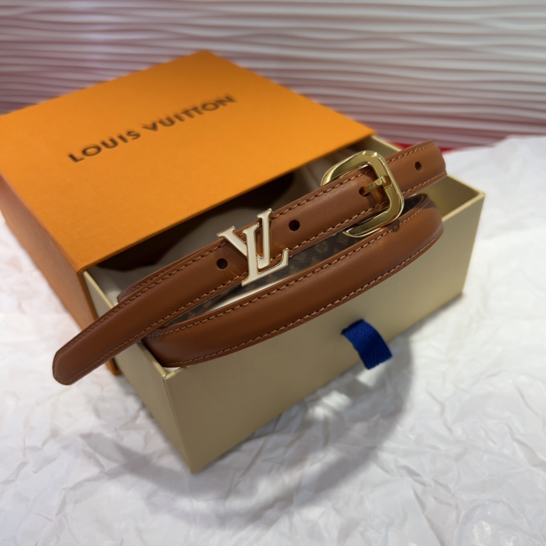 驴家 *｜女士妖带 上新啦～适合各种穿搭黑色：百搭之王 冷色暖色都能驾驭米色：春夏必备 清新又百搭扣头设