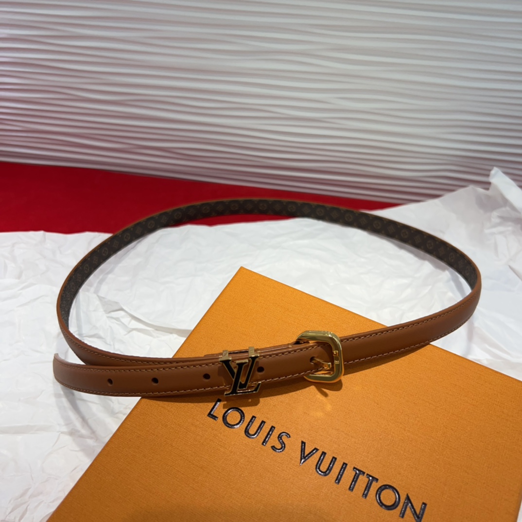 驴家 *｜女士妖带 上新啦～适合各种穿搭黑色：百搭之王 冷色暖色都能驾驭米色：春夏必备 清新又百搭扣头设