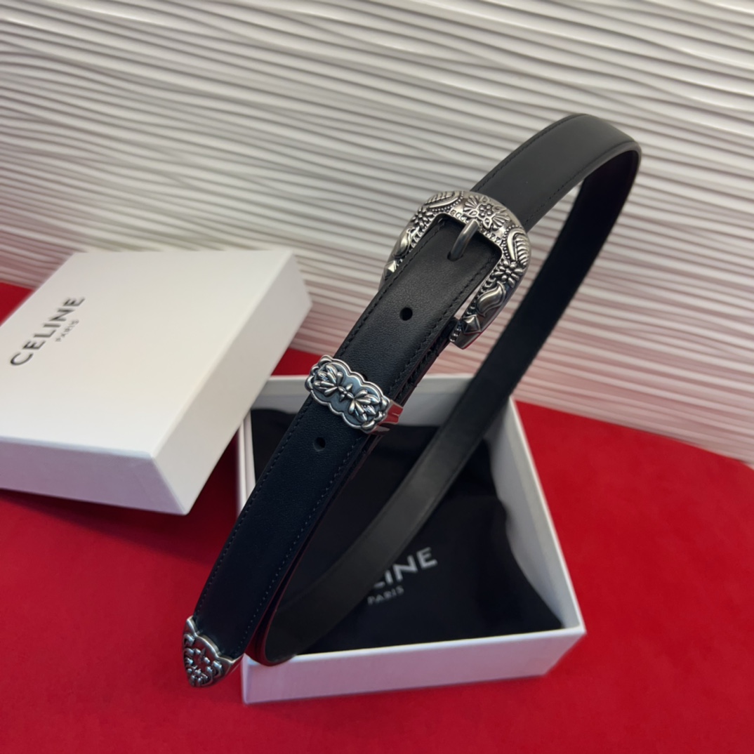 c eline TRIOMPHE中号标志印花牛皮革腰带标志印花和牛皮革 TRIOMPHE配领扣带扣环扣和