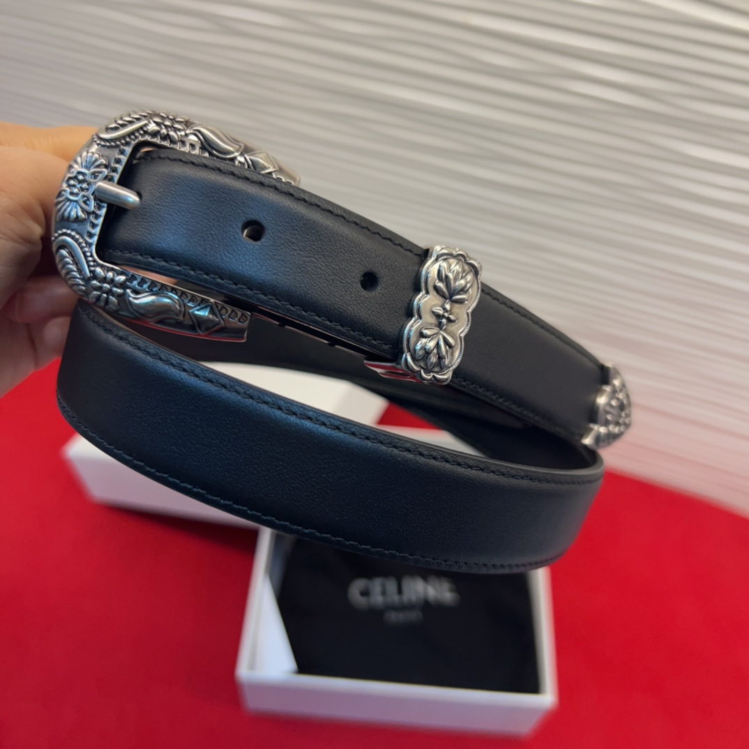 c eline TRIOMPHE中号标志印花牛皮革腰带标志印花和牛皮革 TRIOMPHE配领扣带扣环扣和