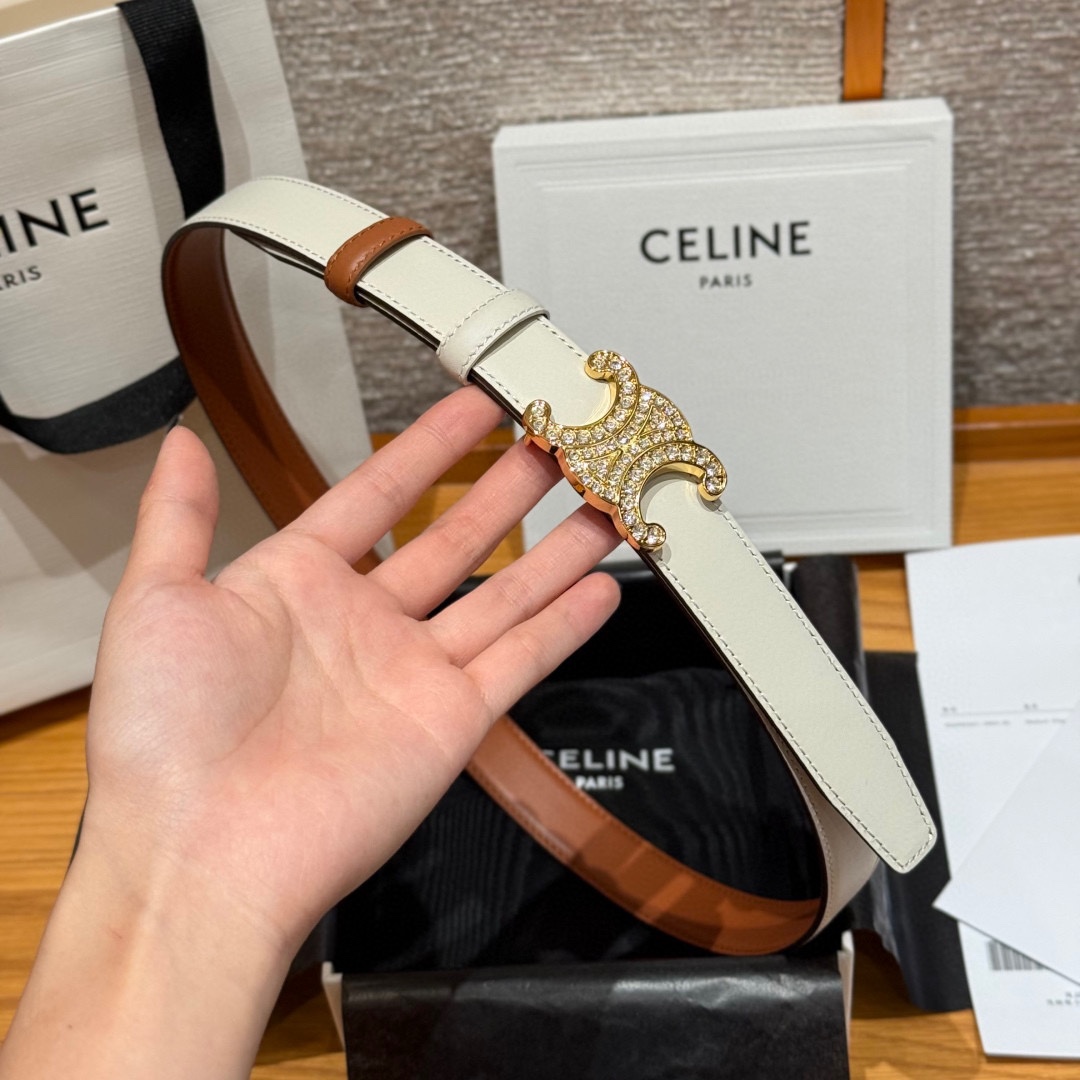 凯旋门经典双面腰带 这款灵感源自于品牌标志性腰带-Chinese UA Cheap High Quatity Brand Clothes Bags handbags Sneakers wholesale wholesaler seller from China Factory suppliers Fashion Clothing Shoes best Quality Beautiful Price 凯旋门经典双面腰带 这款灵感源自于品牌标志性腰带