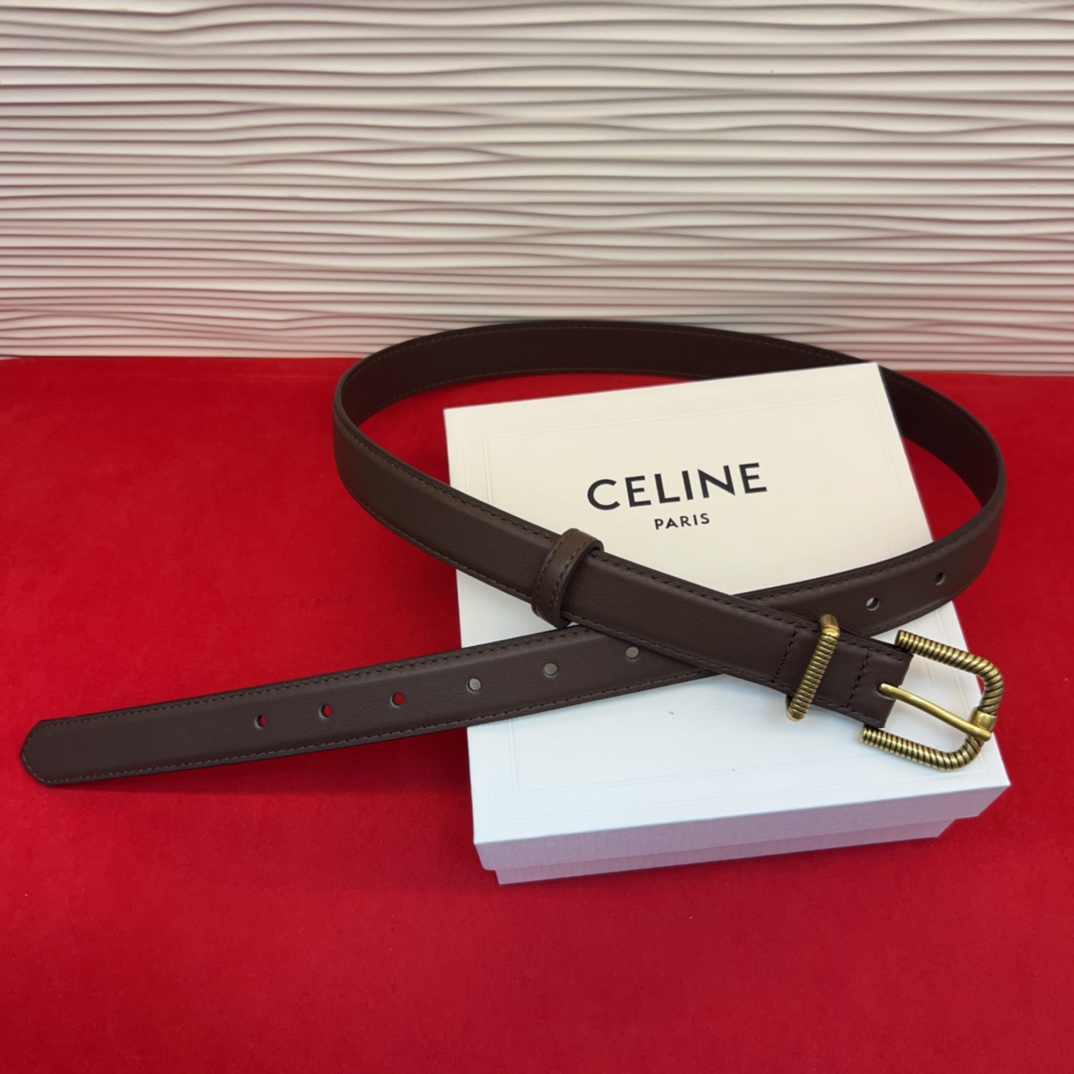 c eline TRIOMPHE中号标志印花牛皮革腰带标志印花和牛皮革 TRIOMPHE配领扣带扣环扣和