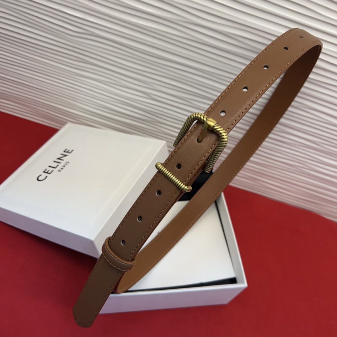 c eline TRIOMPHE中号标志印花牛皮革腰带标志印花和牛皮革 TRIOMPHE配领扣带扣环扣和