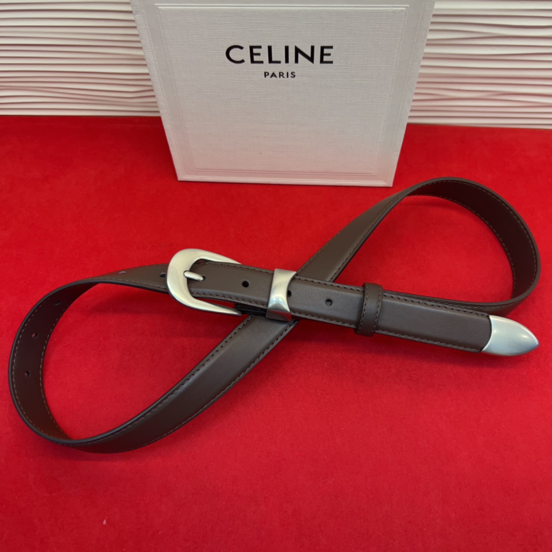 c eline TRIOMPHE中号标志印花牛皮革腰带标志印花和牛皮革 TRIOMPHE配领扣带扣环扣和