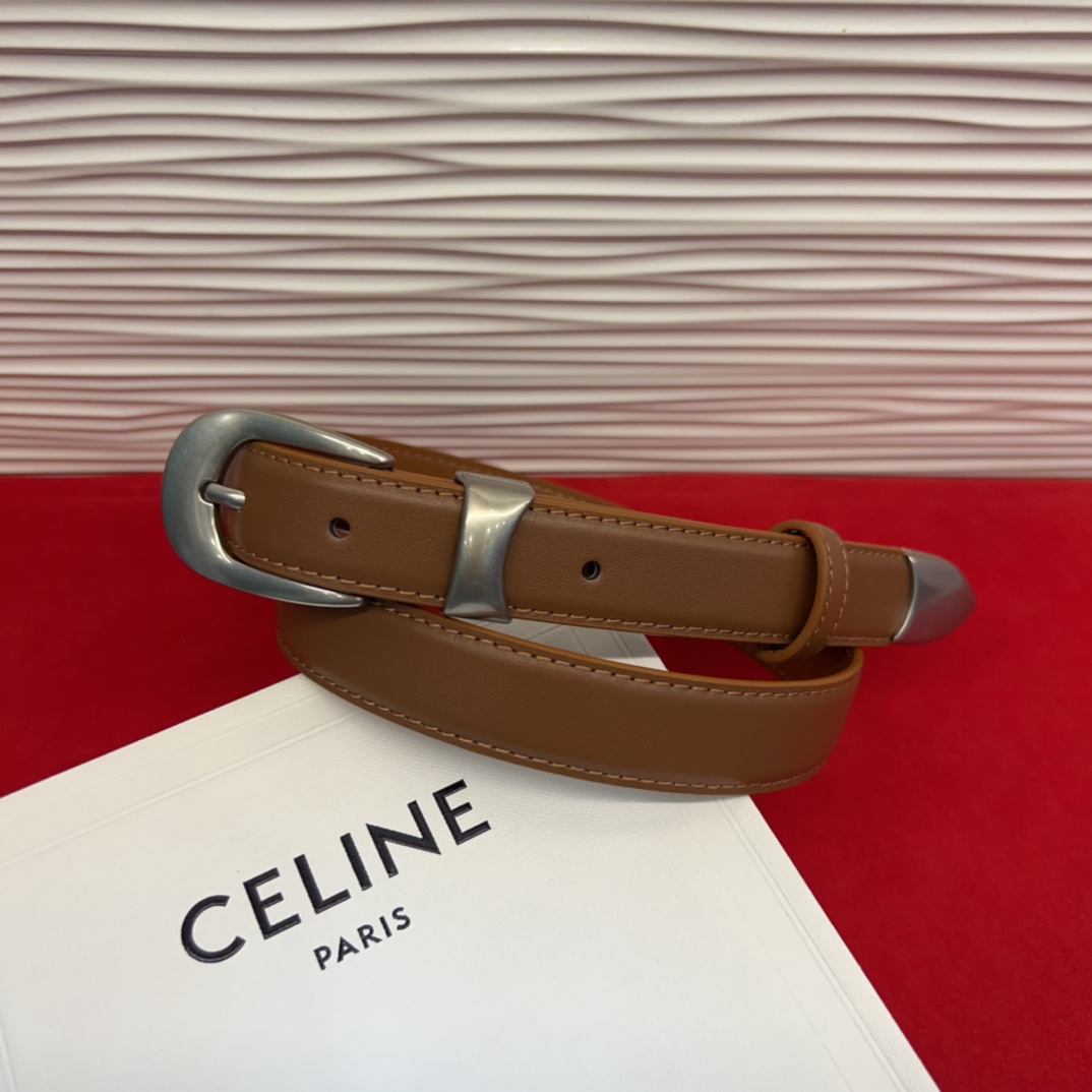 c eline TRIOMPHE中号标志印花牛皮革腰带标志印花和牛皮革 TRIOMPHE配领扣带扣环扣和
