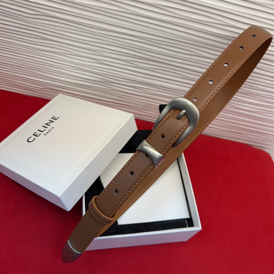c eline TRIOMPHE中号标志印花牛皮革腰带标志印花和牛皮革 TRIOMPHE配领扣带扣环扣和