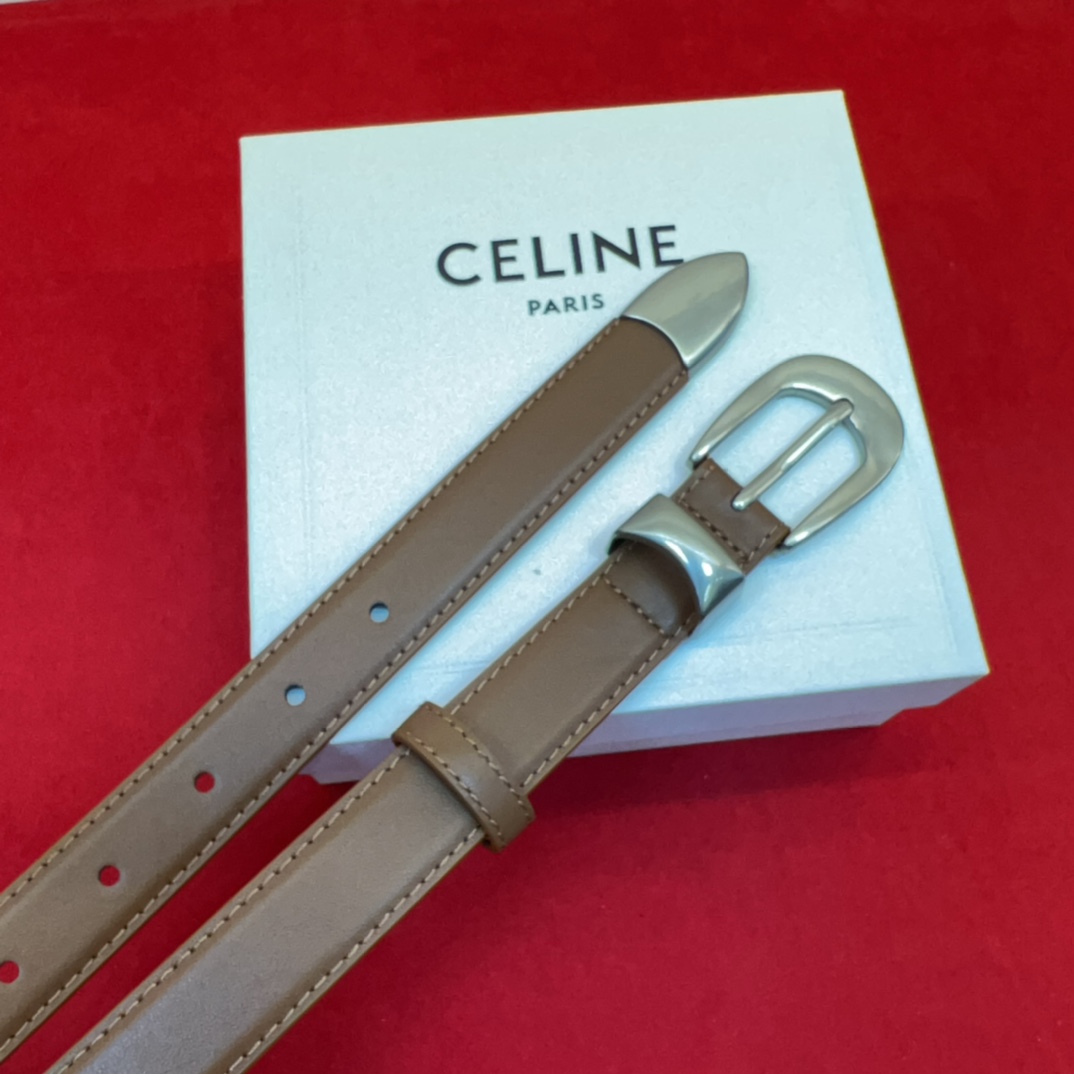 c eline TRIOMPHE中号标志印花牛皮革腰带标志印花和牛皮革 TRIOMPHE配领扣带扣环扣和