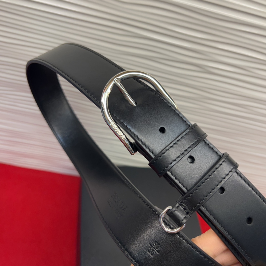Prada Leather Belt with Silver Buckle - Elegant and Modern Design 3.5cm 4 i1758070671 863 4