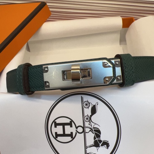 Hermès Kelly Belt Hunter Leather with Palladium-Plated Buckle, 18 mm 6 Hermès Kelly Belt Hunter Leather with Palladium-Plated Buckle, 18 mm