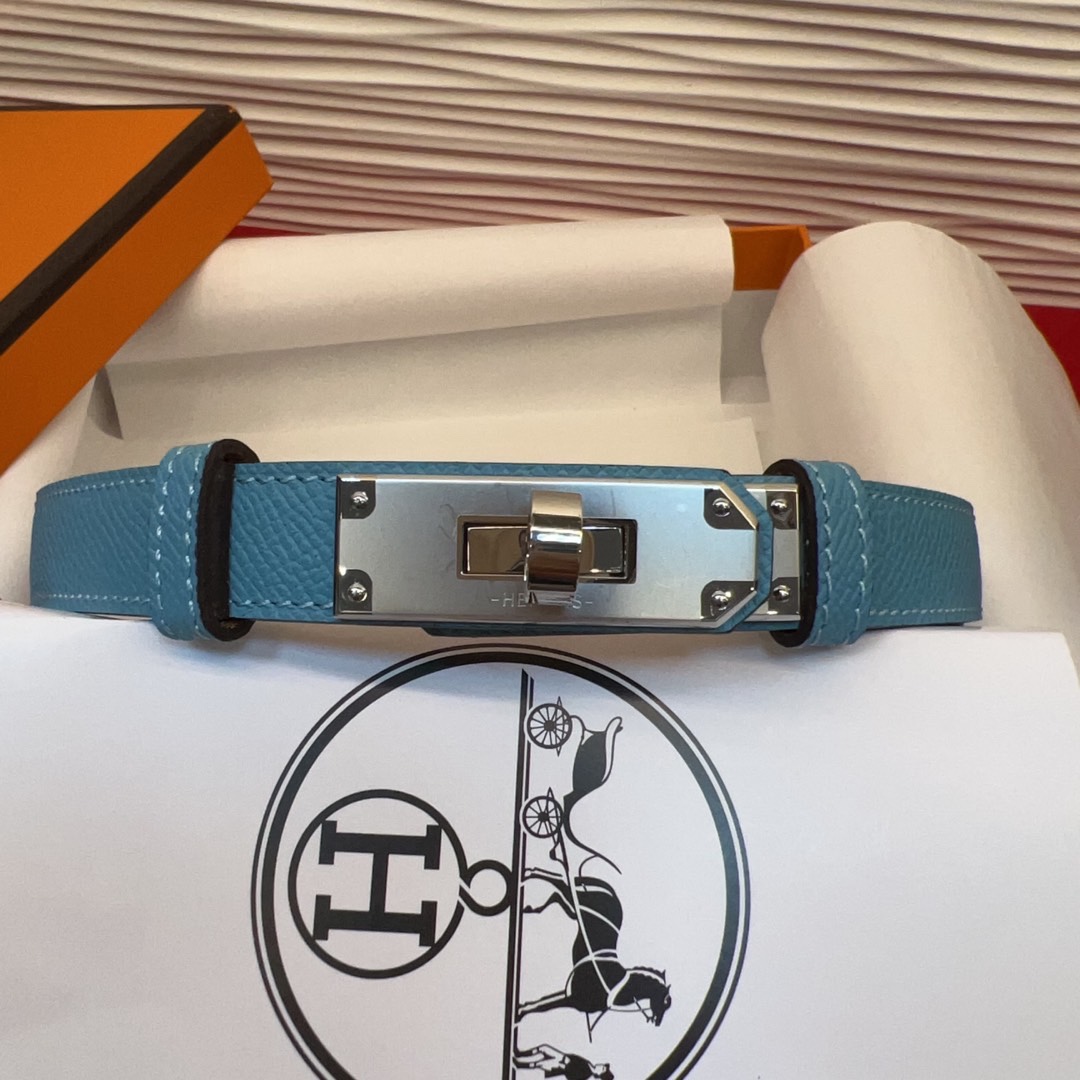 Hermès Kelly Belt in Hunter Leather with Palladium-Plated Buckle, Adjustable