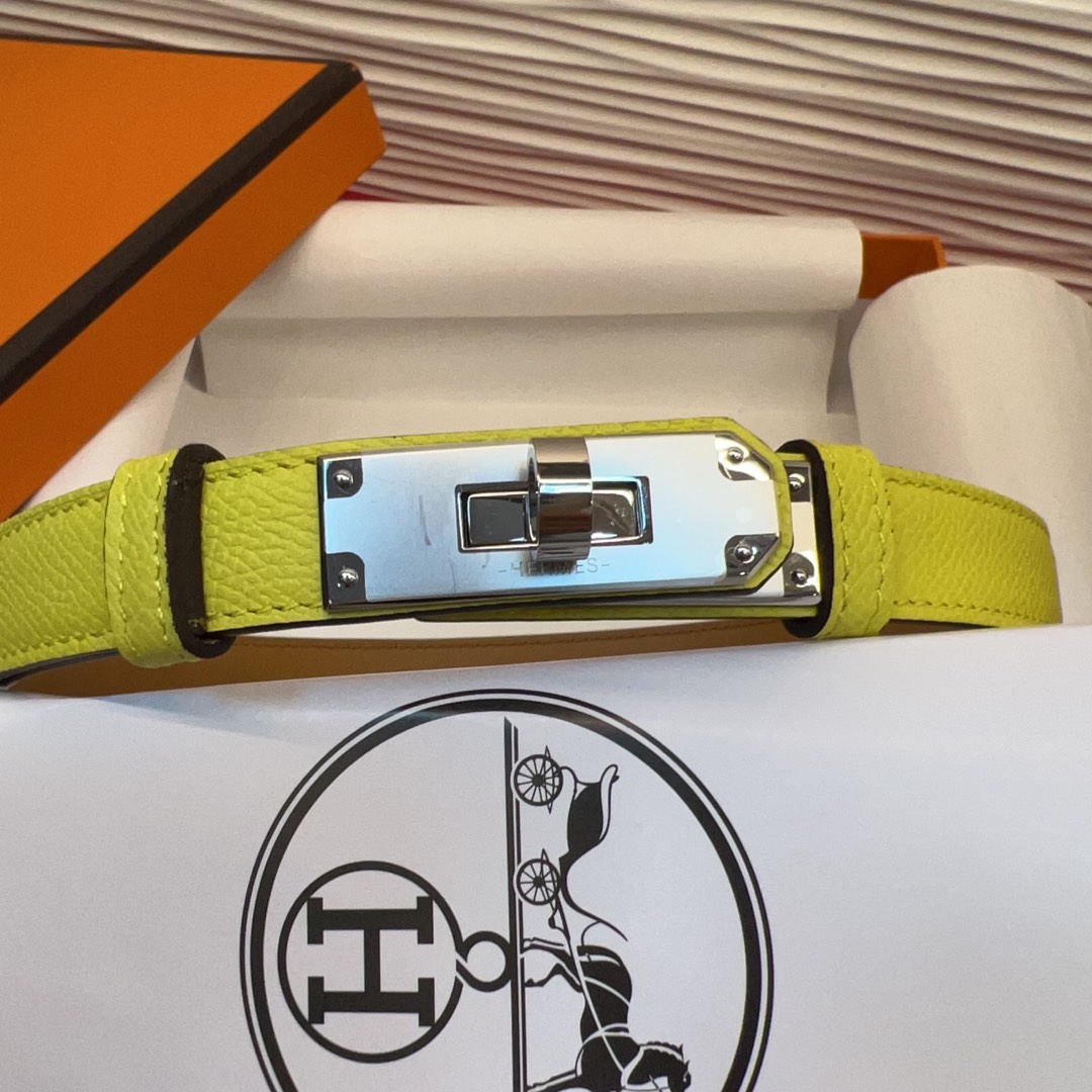 Hermès Kelly Belt in Hunter Cowhide with Palladium-Plated Buckle