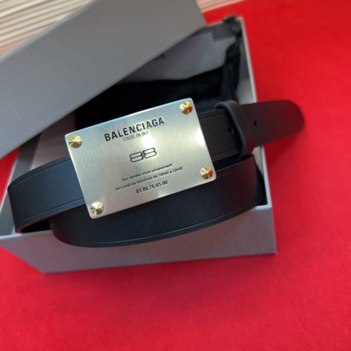 Balenciaga 2.5cm Leather Belt with Pure Copper Hardware - Urban Fashion 4 Balenciaga 2.5cm Leather Belt with Pure Copper Hardware - Urban Fashion