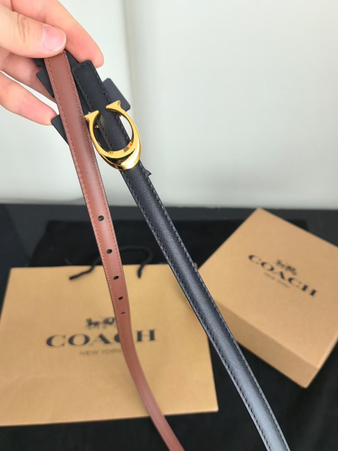 coach蔻驰 高品质 1.3cm 高真空电镀五金 ， 女士腰带 细款 百搭 配专柜挂牌及包装礼盒🏷️