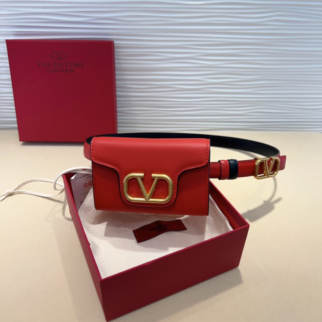 新版华伦腰包现货❗️金球系列 永远的王炸👑包型上做了改良，包身立体 整体会硬朗很多，腰包可调节 斜挎可调